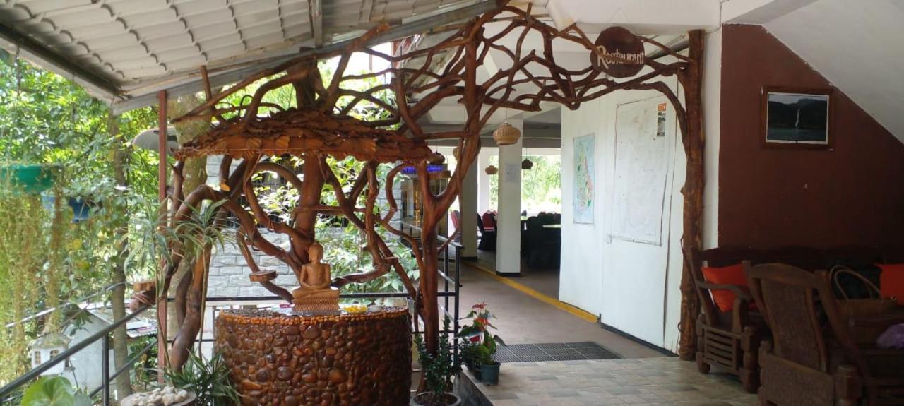 White House Riverside Retreat Nallathanniya Exterior foto